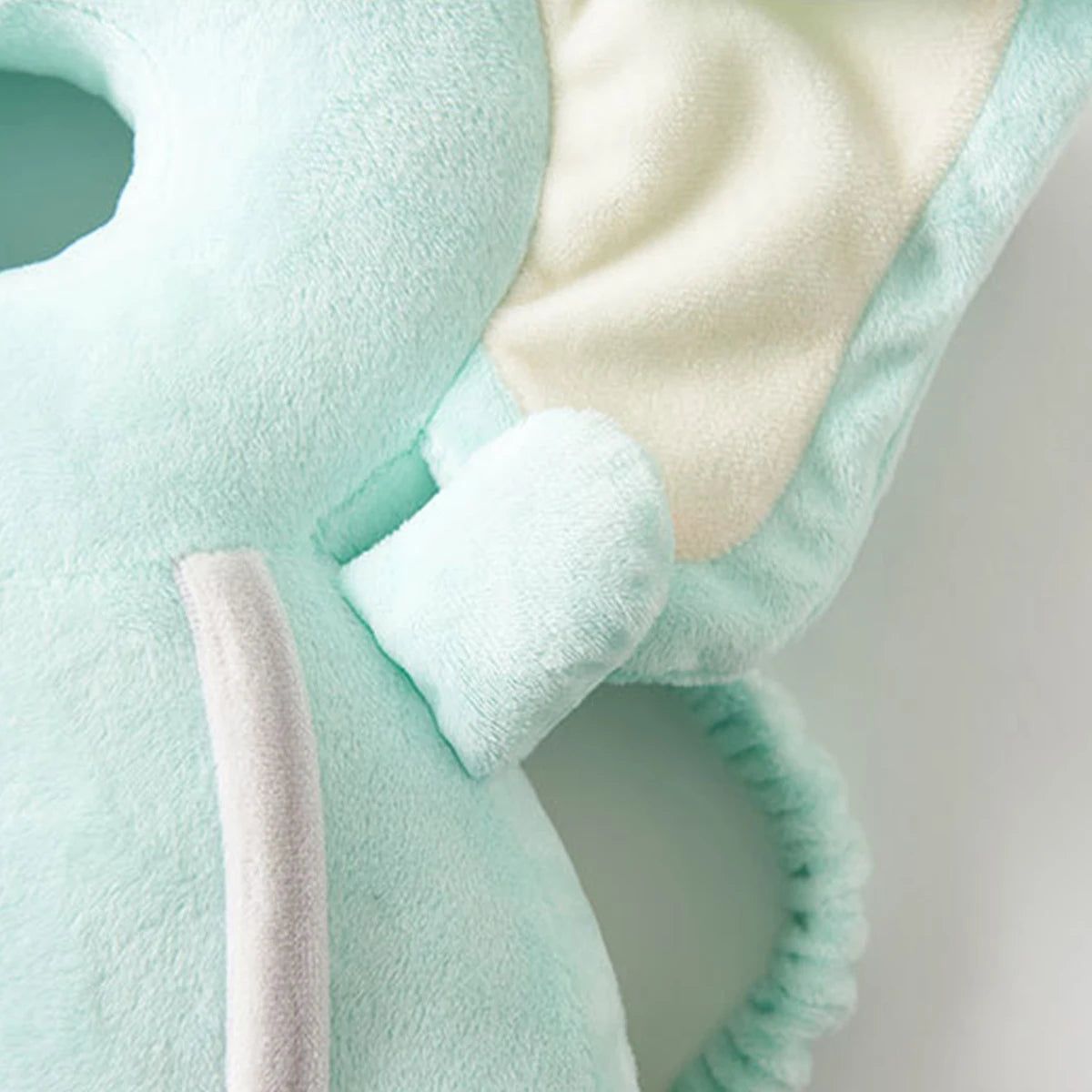 1pc baby toddler pillow Baby Zoology walk pillow breathable head cushion new belt series